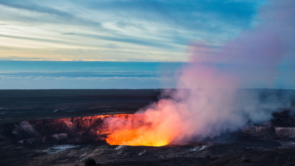 Fire and steam erupting from Kilauea Crater (Pu'u O'o crater), Hawaii Volcanoes National Park, Big Island of Hawaii